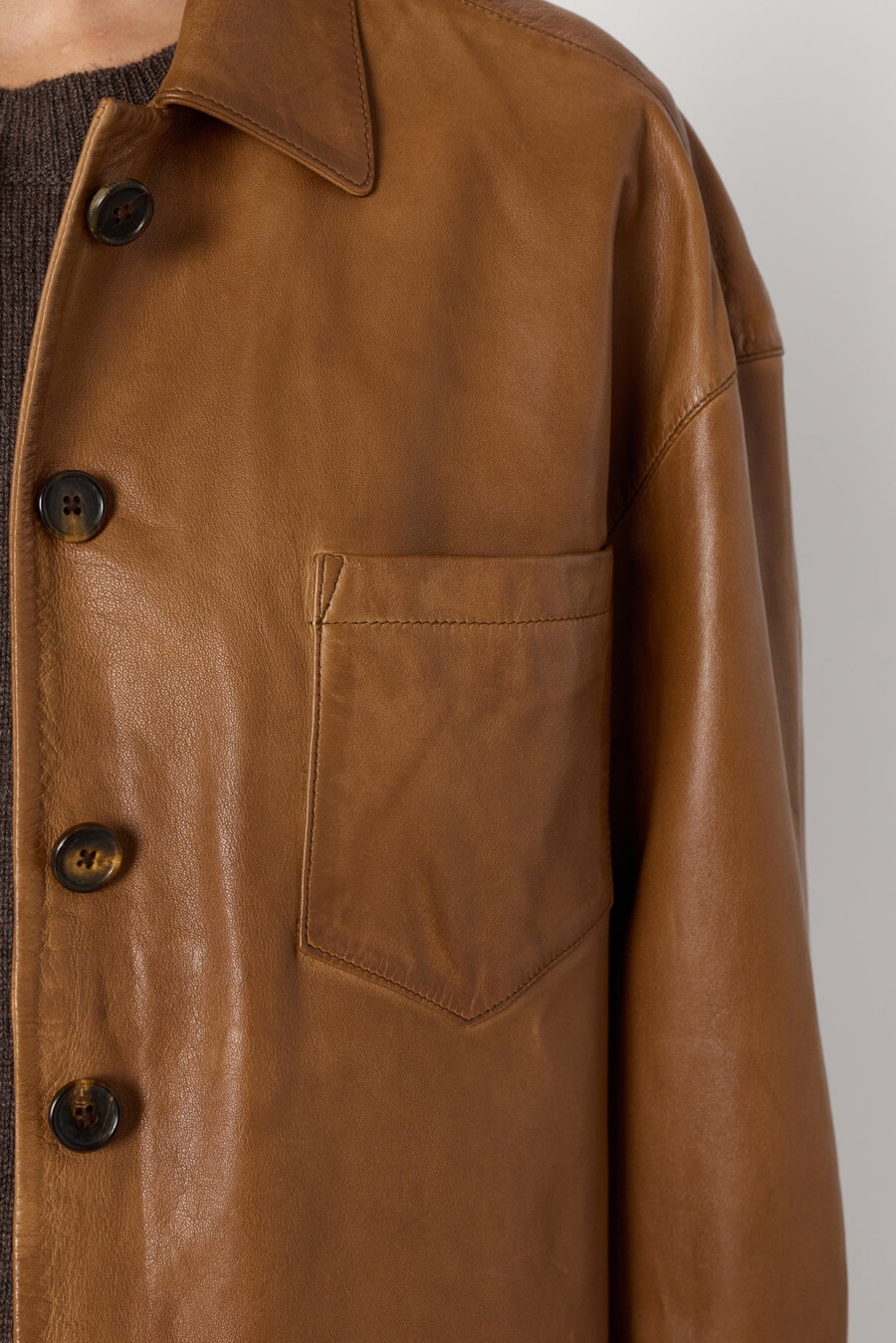 chaqueta corta de cuero - jocya